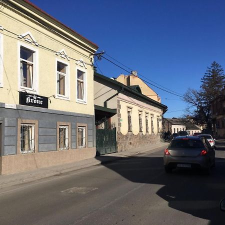 Krone Hostel Ужгород Экстерьер фото
