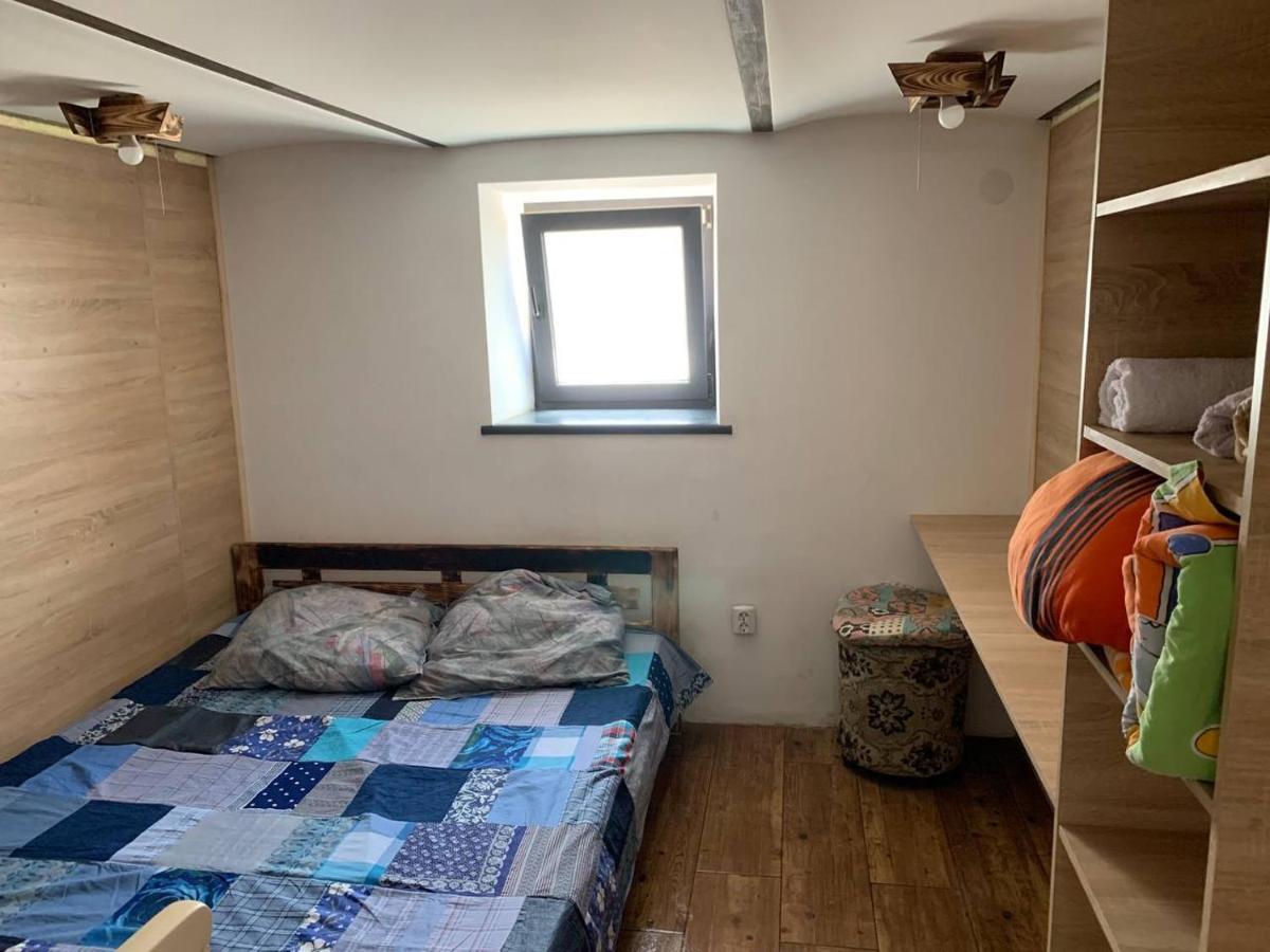 Krone Hostel Ужгород Экстерьер фото