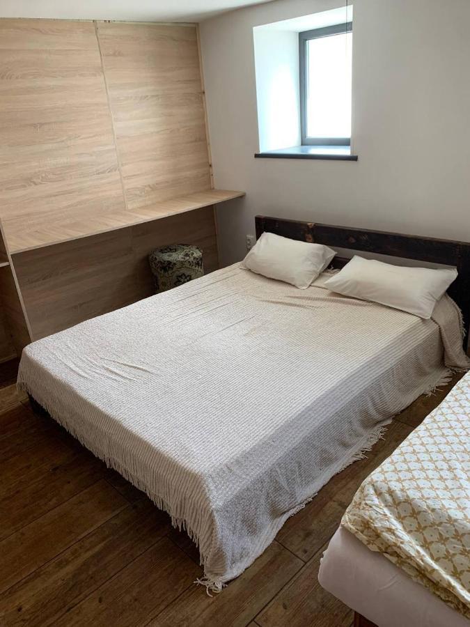 Krone Hostel Ужгород Экстерьер фото