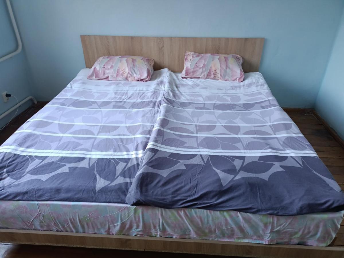 Krone Hostel Ужгород Экстерьер фото