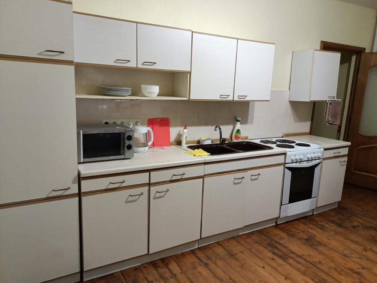 Krone Hostel Ужгород Экстерьер фото
