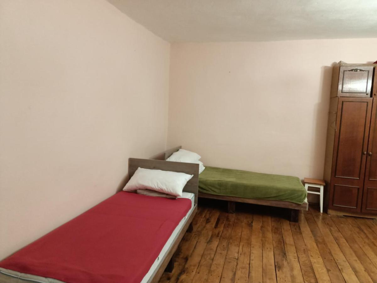Krone Hostel Ужгород Экстерьер фото