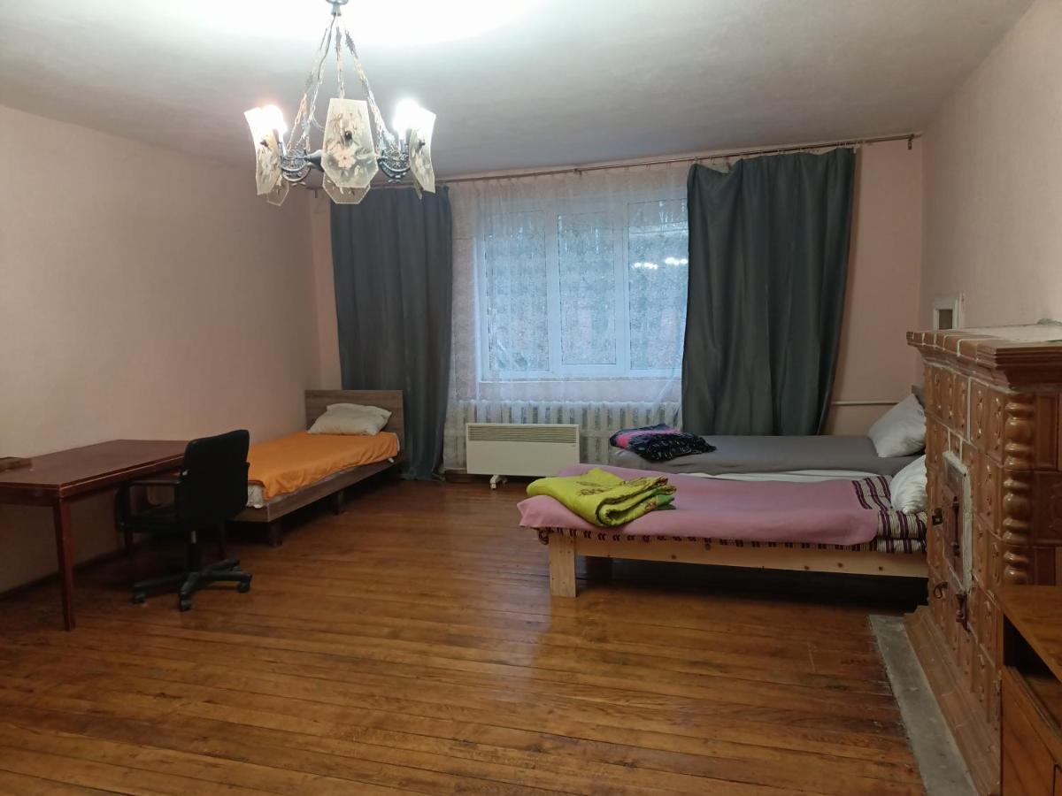 Krone Hostel Ужгород Экстерьер фото