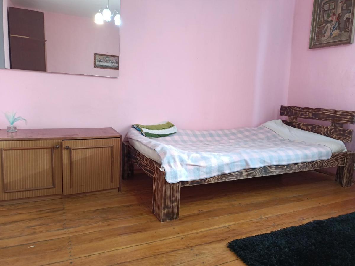 Krone Hostel Ужгород Экстерьер фото