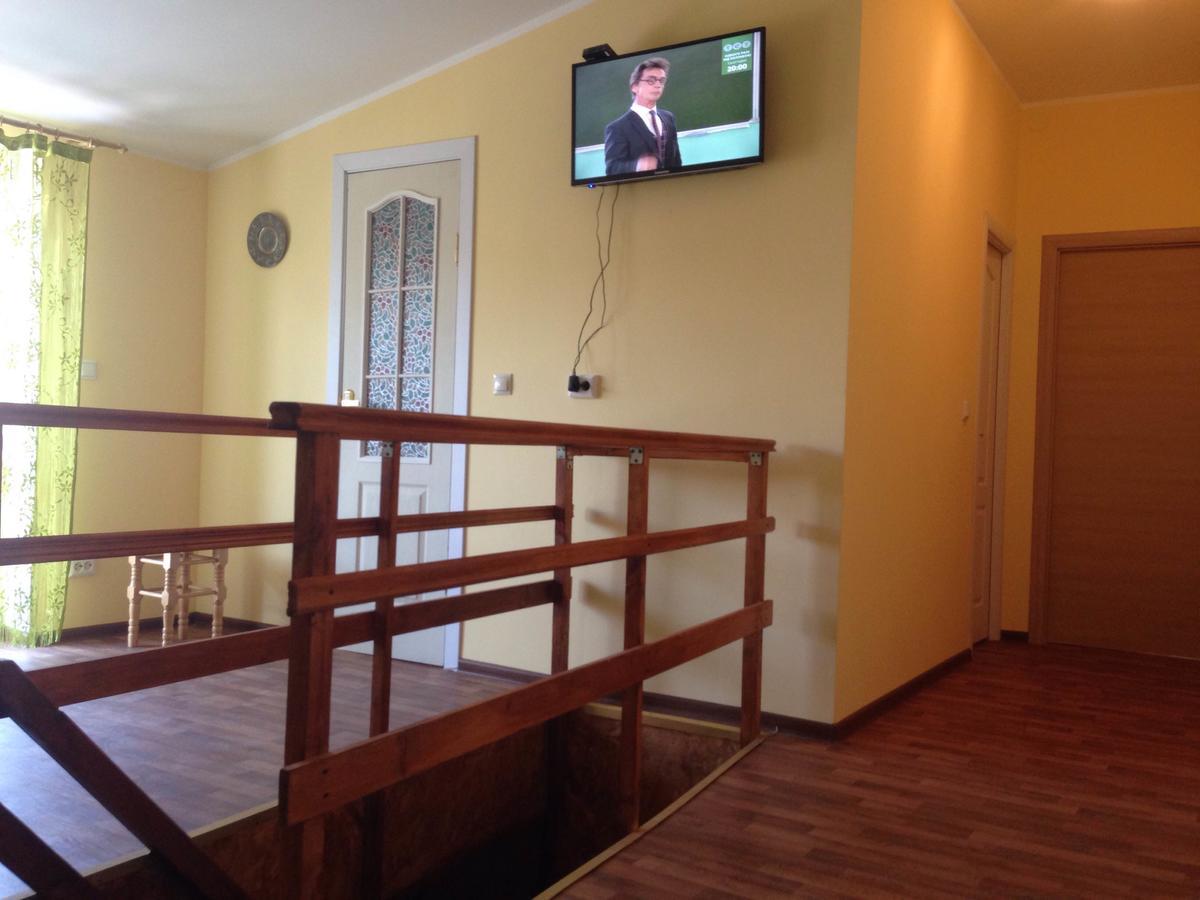 Krone Hostel Ужгород Экстерьер фото