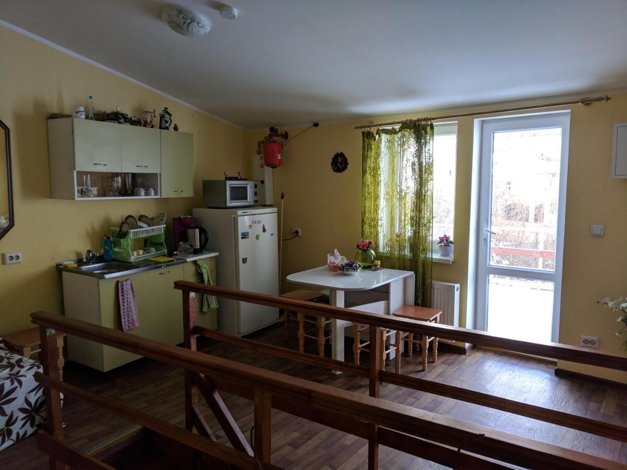 Krone Hostel Ужгород Экстерьер фото