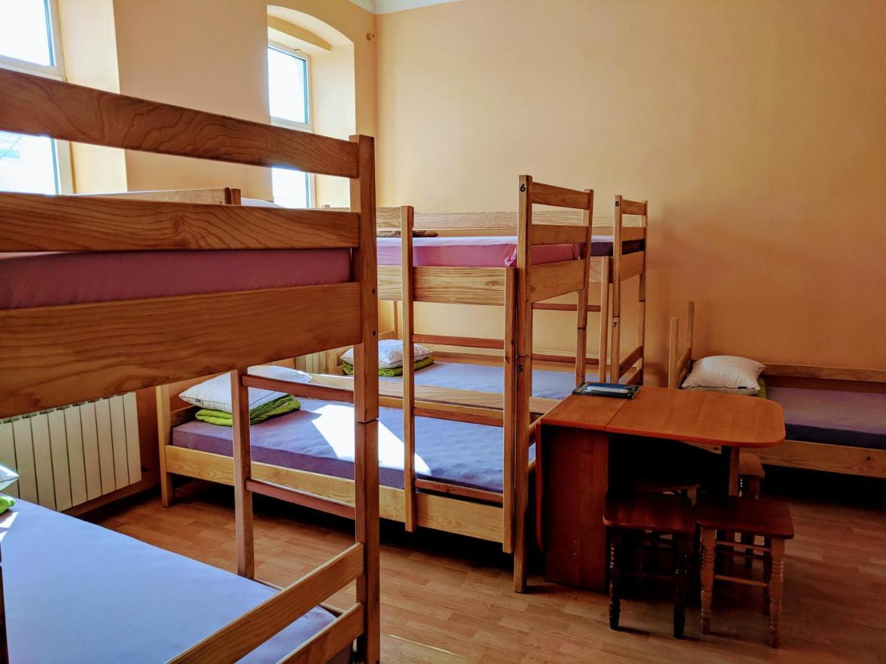 Krone Hostel Ужгород Экстерьер фото