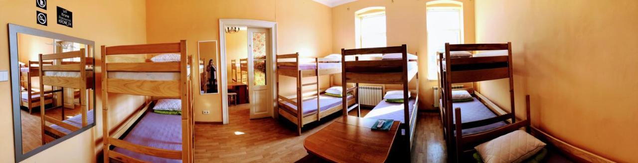 Krone Hostel Ужгород Экстерьер фото