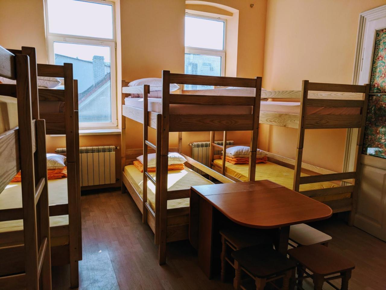 Krone Hostel Ужгород Экстерьер фото