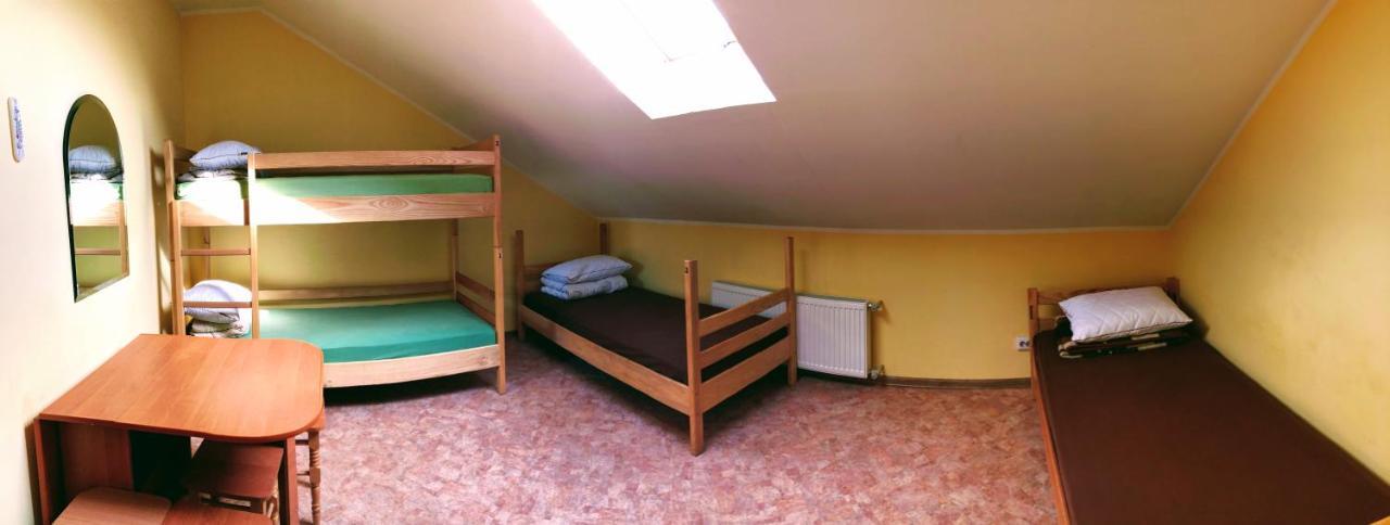 Krone Hostel Ужгород Экстерьер фото