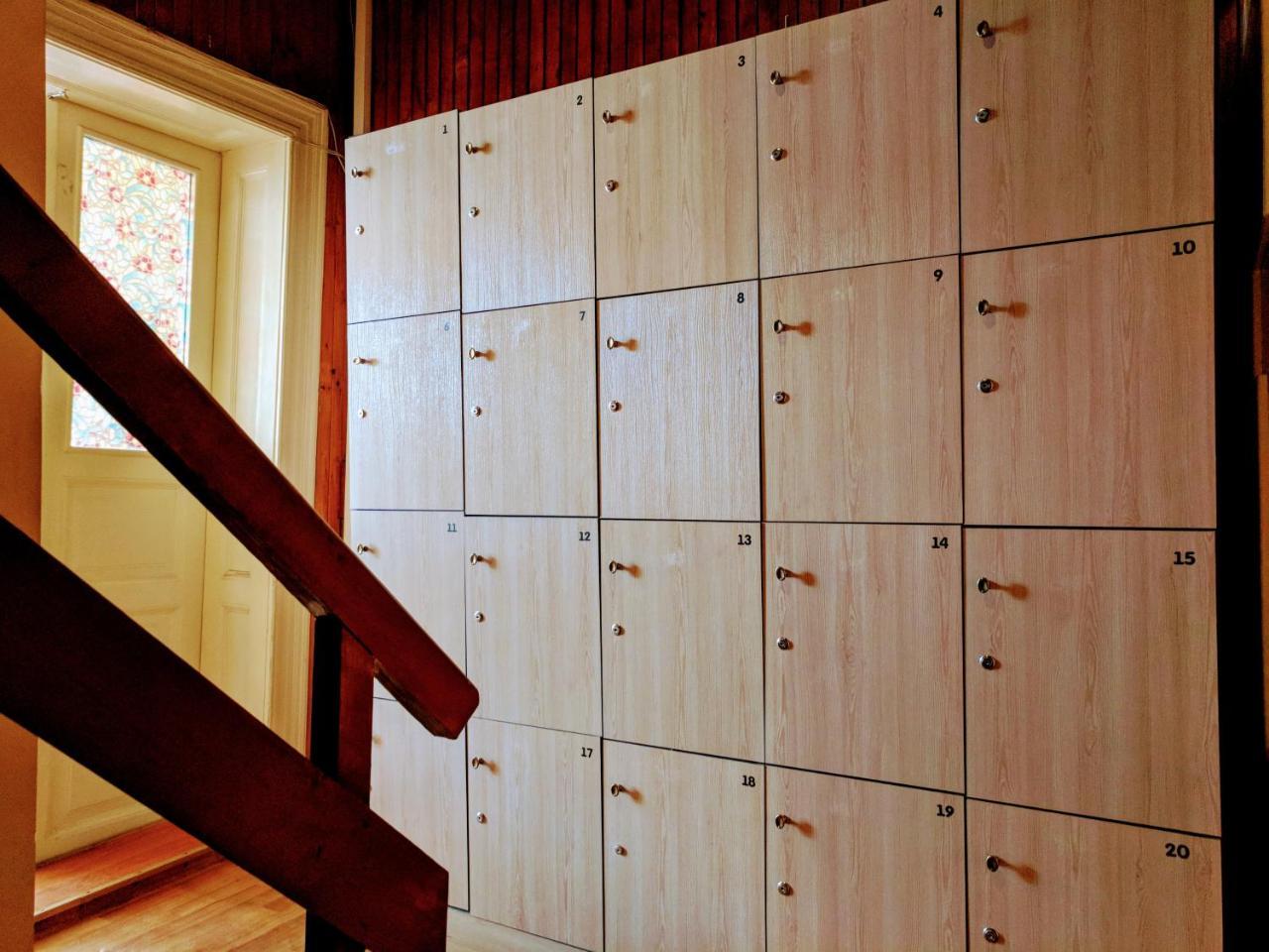 Krone Hostel Ужгород Экстерьер фото