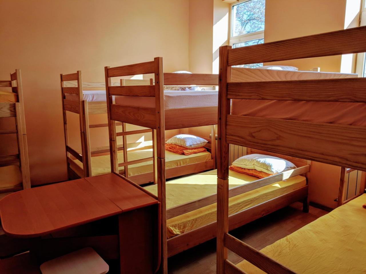 Krone Hostel Ужгород Экстерьер фото